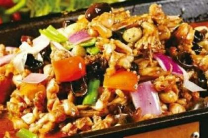 蛙美哒炭烧牛蛙