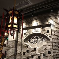 小龙翻大江·火锅美学(外滩店) User Photo