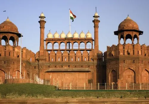 Everything You Need to Know before Traveling to New Delhi