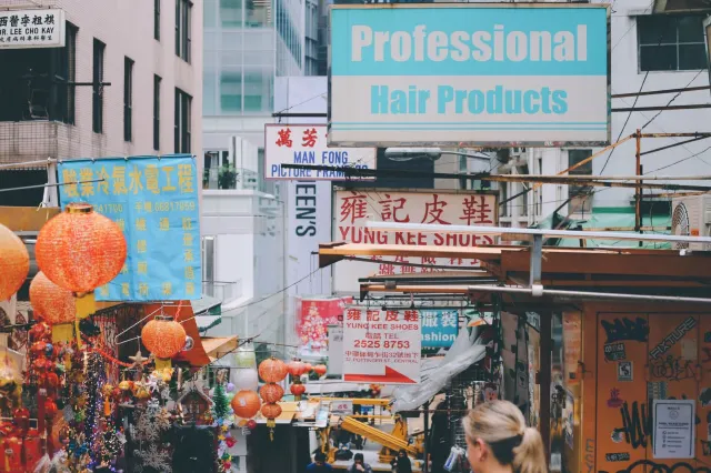 Top 4 World's Most Walkable Cities: Locals' Guide