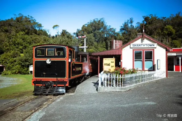 An Ultimate Guide for an Adventure to the West Coast