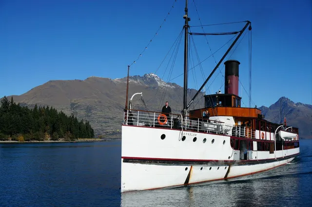Eight Must-Do Things in Queenstown
