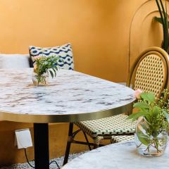 Chartres Garden User Photo