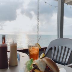 Oleai Beach Bar & Grill張用戶圖片