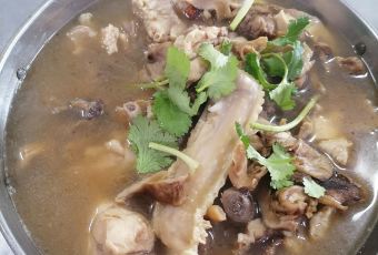 烤羊庄·羊排·羊腿·手把肉·莜面农家饭庄(张北店) User Photo