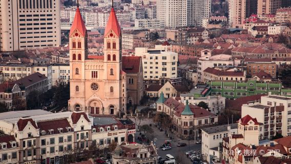 ทัวร์ส่วนตัวแบบมีไกด์ที่เมืองชิงเต่า 1 วัน ล่องเรือชมทะเล ท่าเรือ โบสถ์คาทอลิก จัตุรัสบาดากวน จัตุรัส 4 พฤษภาคม อุทยานวีตไอส์แลนด์