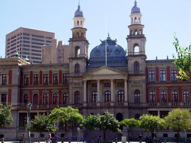 Church Square 
Church Square, originally Market Square, is the square at the historic centre of the city of Pretoria, South Africa. The square's most prominent feature is the statue of the late Boer leader and president of the South African Republic . This place is lovely to see but didn’t feel particularly safe to walk around alone. There were a lot of loiterers making it feel unsafe however the architecture was amazing to see
#wintergetaway