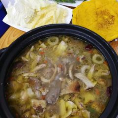阿妈野生菌土鸡腊排骨·蒸汽石锅鱼 User Photo