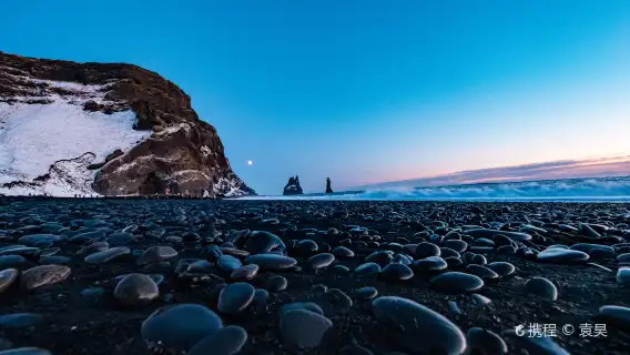 Iceland South Coast 1-day tour: Waterfalls, Glaciers, and Black Sand Beaches|Optional small group tour or sky hot spring