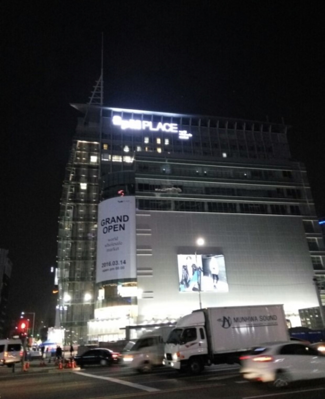 2023-06-23T17:00:00-07:00의 에이피엠 플레이스에서 쇼핑 여행 일정 (2023-06-23T17:00:00-07:00에 업데이트됨) - 트립닷컴 2023-06-23T17:00:00-07:00의 에이피엠 플레이스에서 쇼핑 여행 일정 (2023-06-23T17:00:00-07:00에 업데이트됨) - 트립닷컴