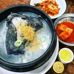 Baeknyeon Tojong Samgyaetang User Photo
