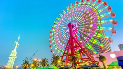 Mosaic Big Ferris Wheel attraction in Kobe