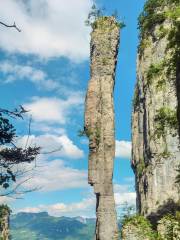 Yizhuxiang Column