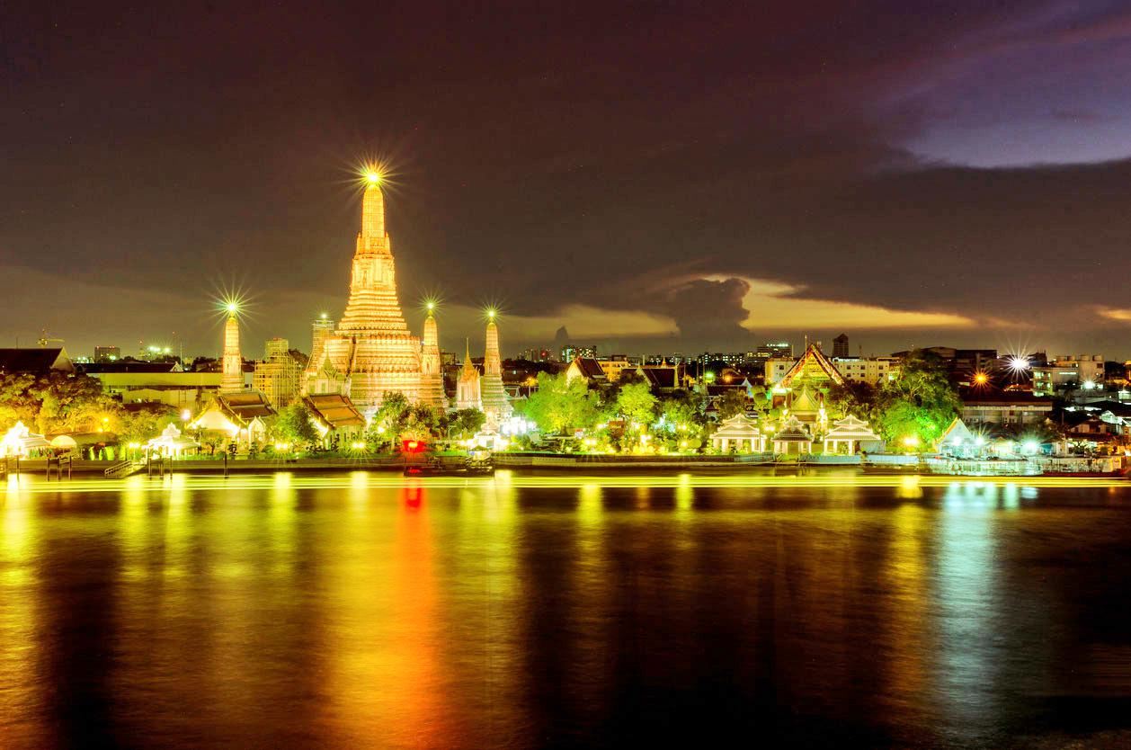 Meridien Cruise on the Chao Phraya River in Bangkok, Thailand