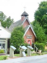 Little Mountain Church Village