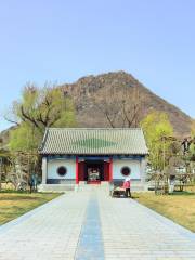 Huayang Palace