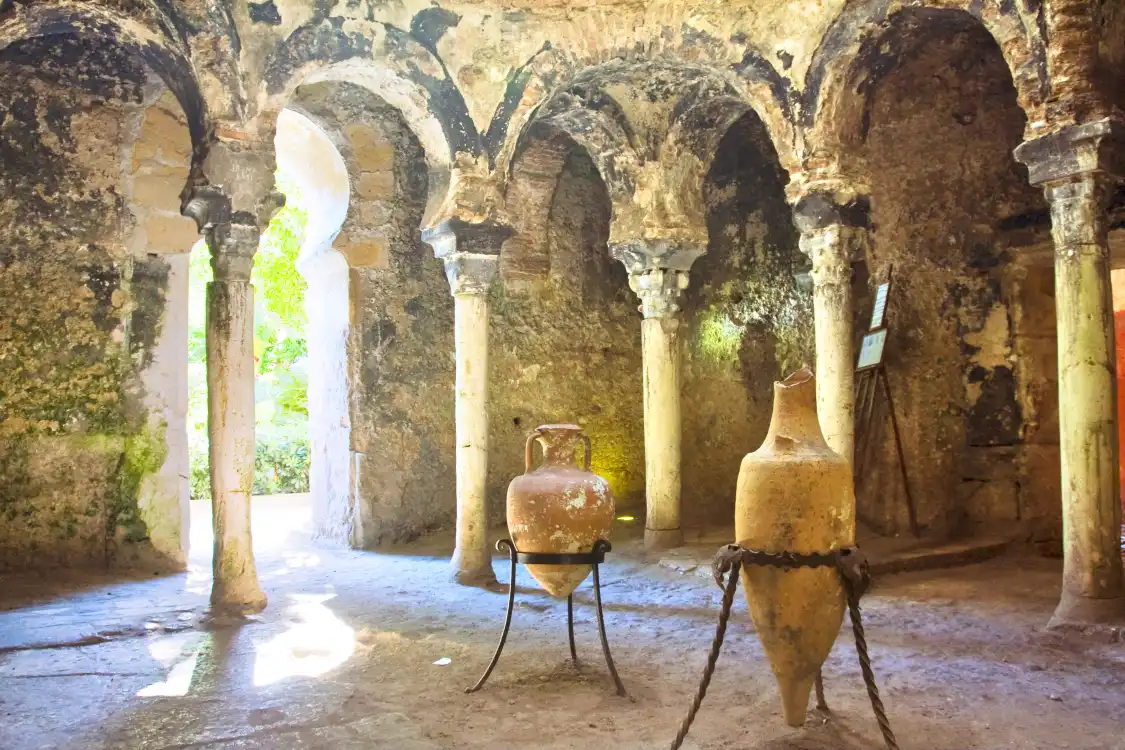 Hotels near Banys Arabs (Arab Baths)