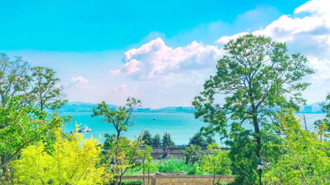 Hotels near Liugongdao National Forest Park
