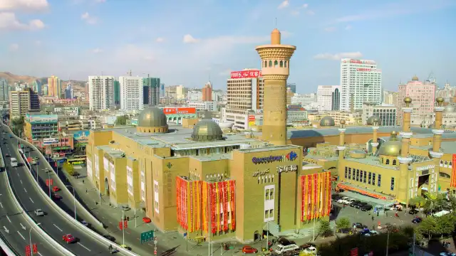 Hotels near Xinjiang International Grand Bazaar