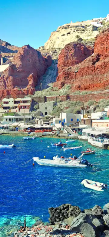 Hotels near Ammoudi Bay