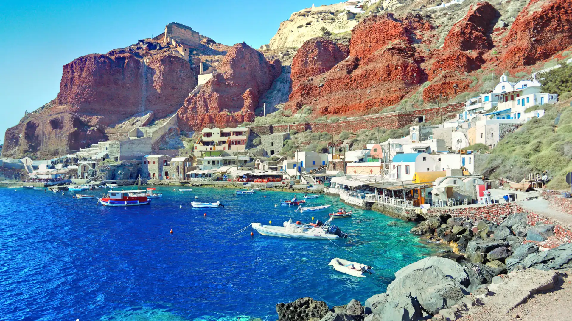Hotels near Ammoudi Bay