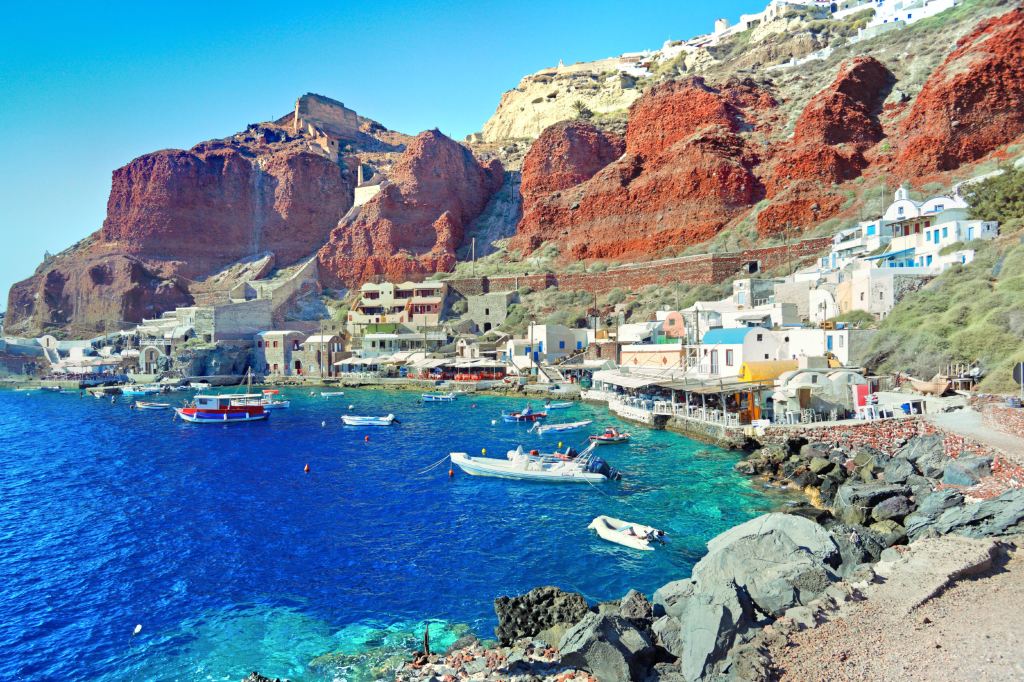 希臘聖托里尼卡馬裡+阿莫迪港口+Skaros岩石+藍頂教堂