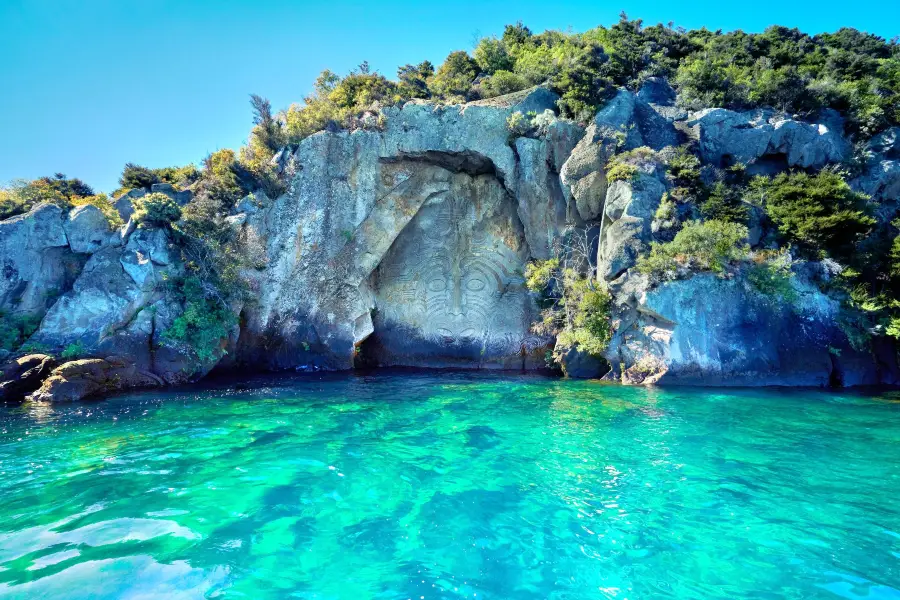 Maori Rock Carvings