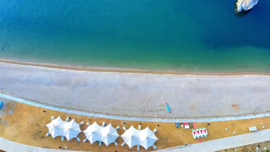 Bathing Beach, Golden Pebble Beach