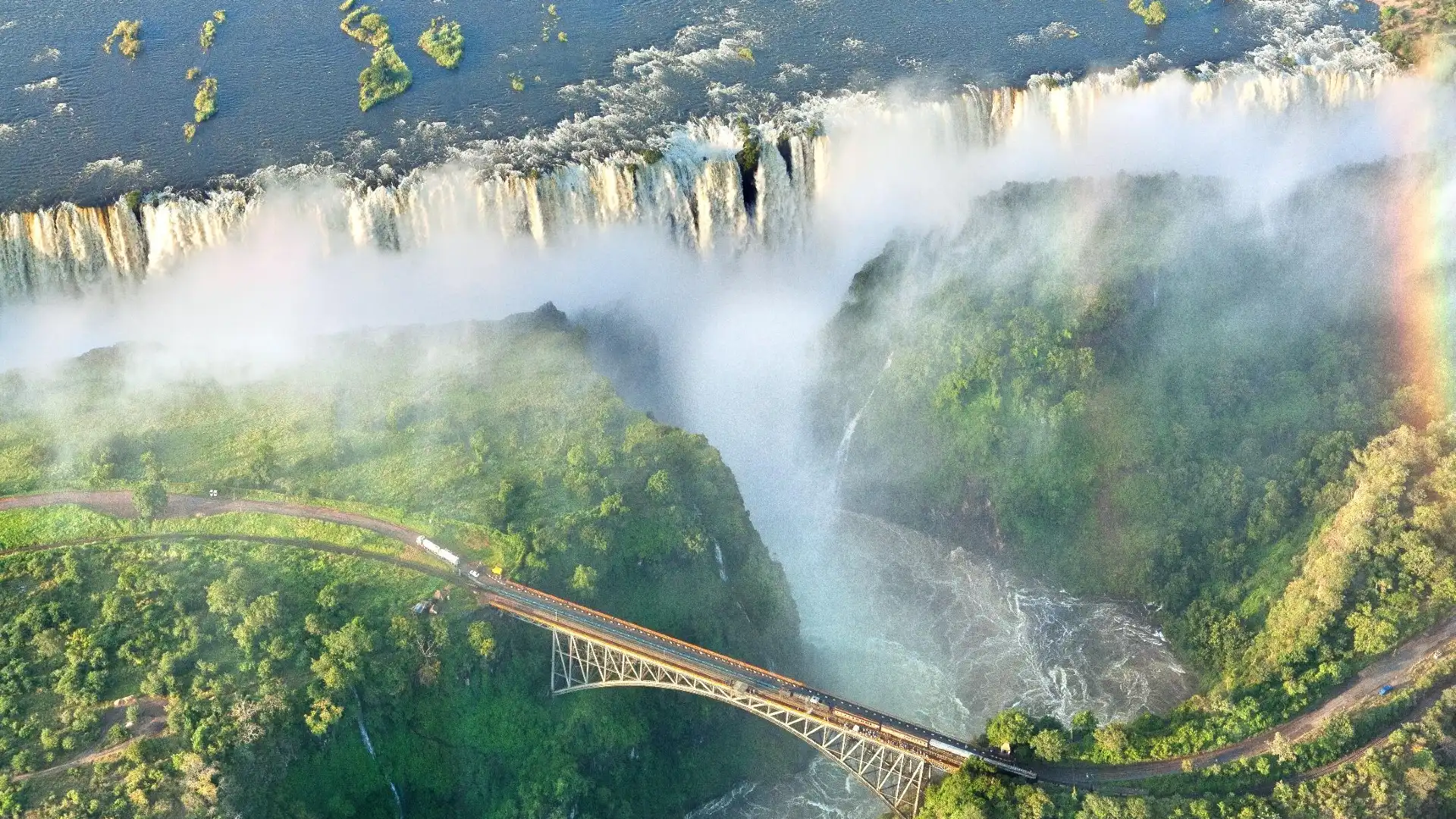 Hotels near Victoria Falls Bridge