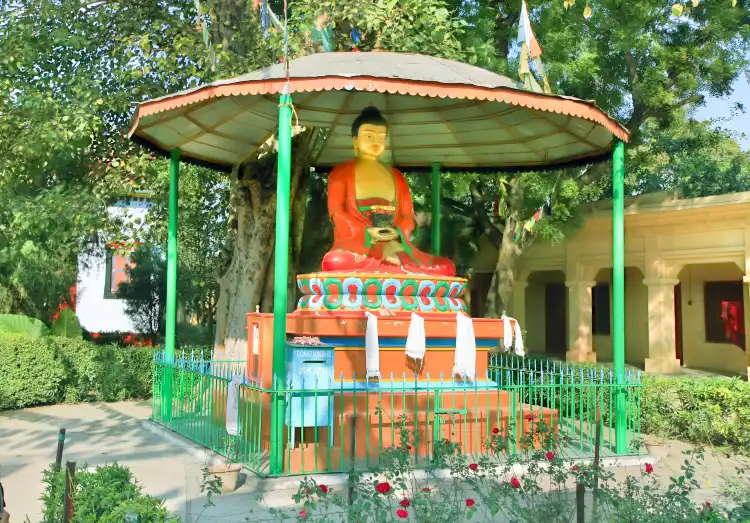 Hotels near Tibetan Temple Varanasi