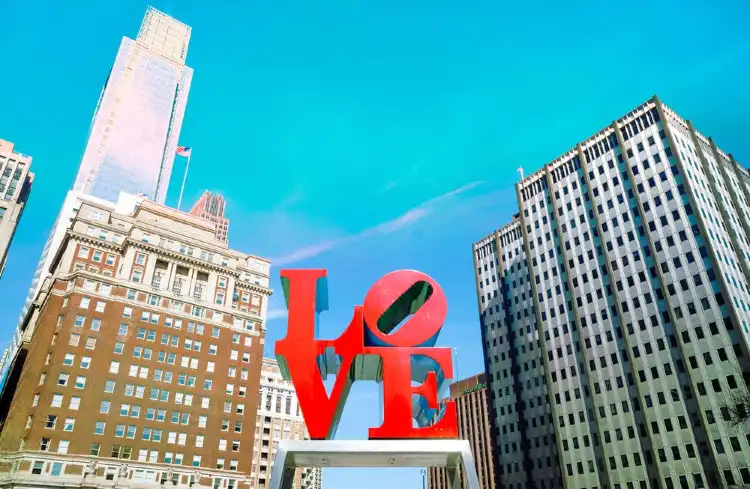 Hotels in der Nähe von Love Sculpture