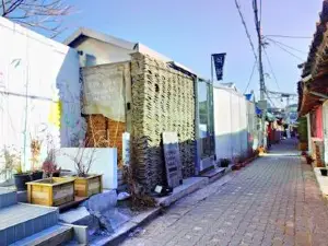 Ikseondong Hanok Village