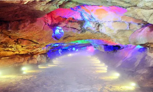 Jiushan Cave