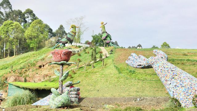 Dujiangyan · Rose Valley