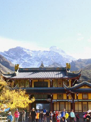 Huanglong Temple