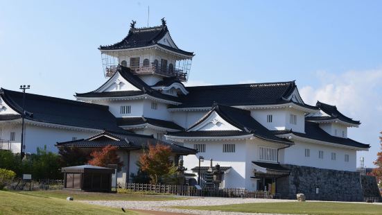 富山城是日本著名的古城之一，这里已经被列为世界文化遗产。这里