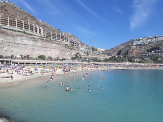 Here are the Playa de Mogan and the village of Firgas. They are located on the island of Gran Canaria located in the Atlantic Ocean. The island is part of #spain even it is closer to Africa than to Europe. The places around the island are accessible only by car so be prepared to rent one if you want to see the beautiful places around.
#happynewyear