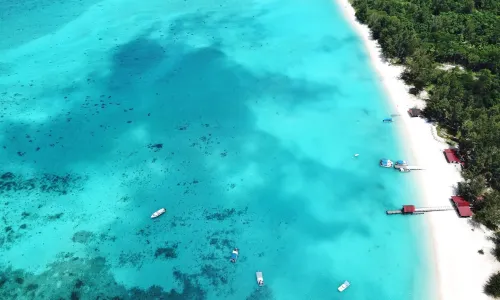 Mengalum Island