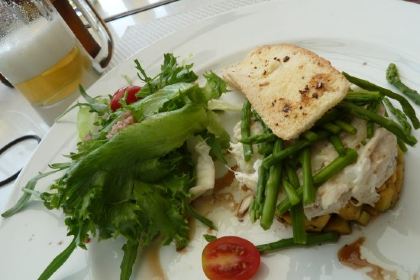 I Sea Bar And Restaurant