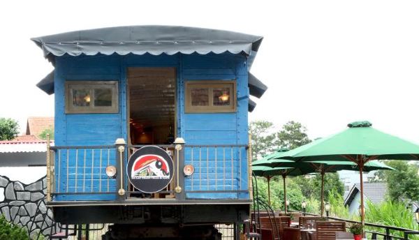 Dalat Train Cafe