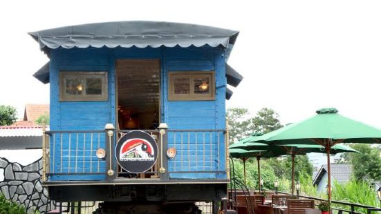 Dalat Train Cafe