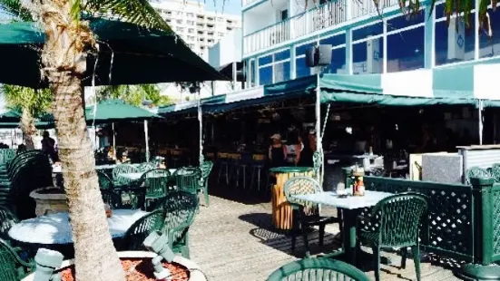 Shuckers Waterfront Bar & Grill