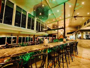 Hundred Acre Bar