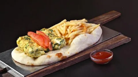 Blue Fig in Amman