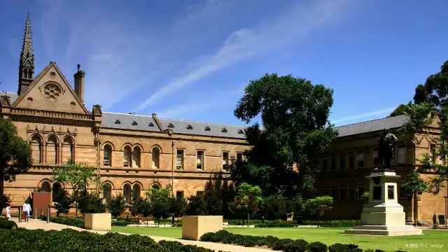 Hotels near The University of Adelaide