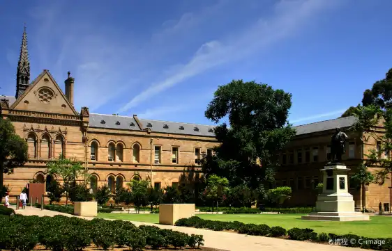Hotels near The University of Adelaide