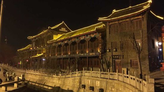 周村民俗展览馆位于涿河北岸的望月楼，面积约600平方米，展示