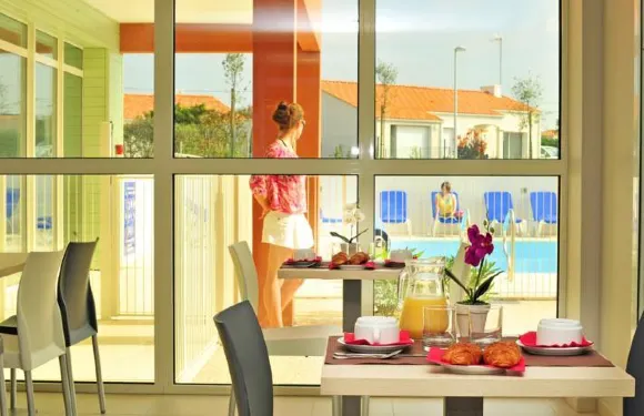 格洛里亞大海灘公寓酒店