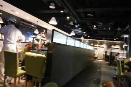 海底捞火锅(东百元洪店)