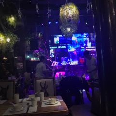Hutaoliyinyue Bar (linyi) User Photo